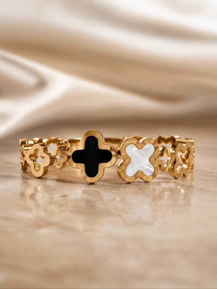 Gold Clover Chain Bangle